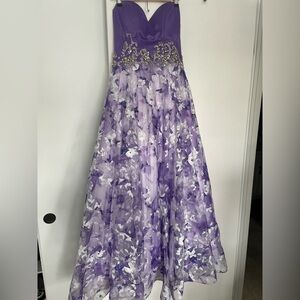 Splash Prom Formal Purple Dress Strapless Beaded Sweetheart Neckline SZ 8